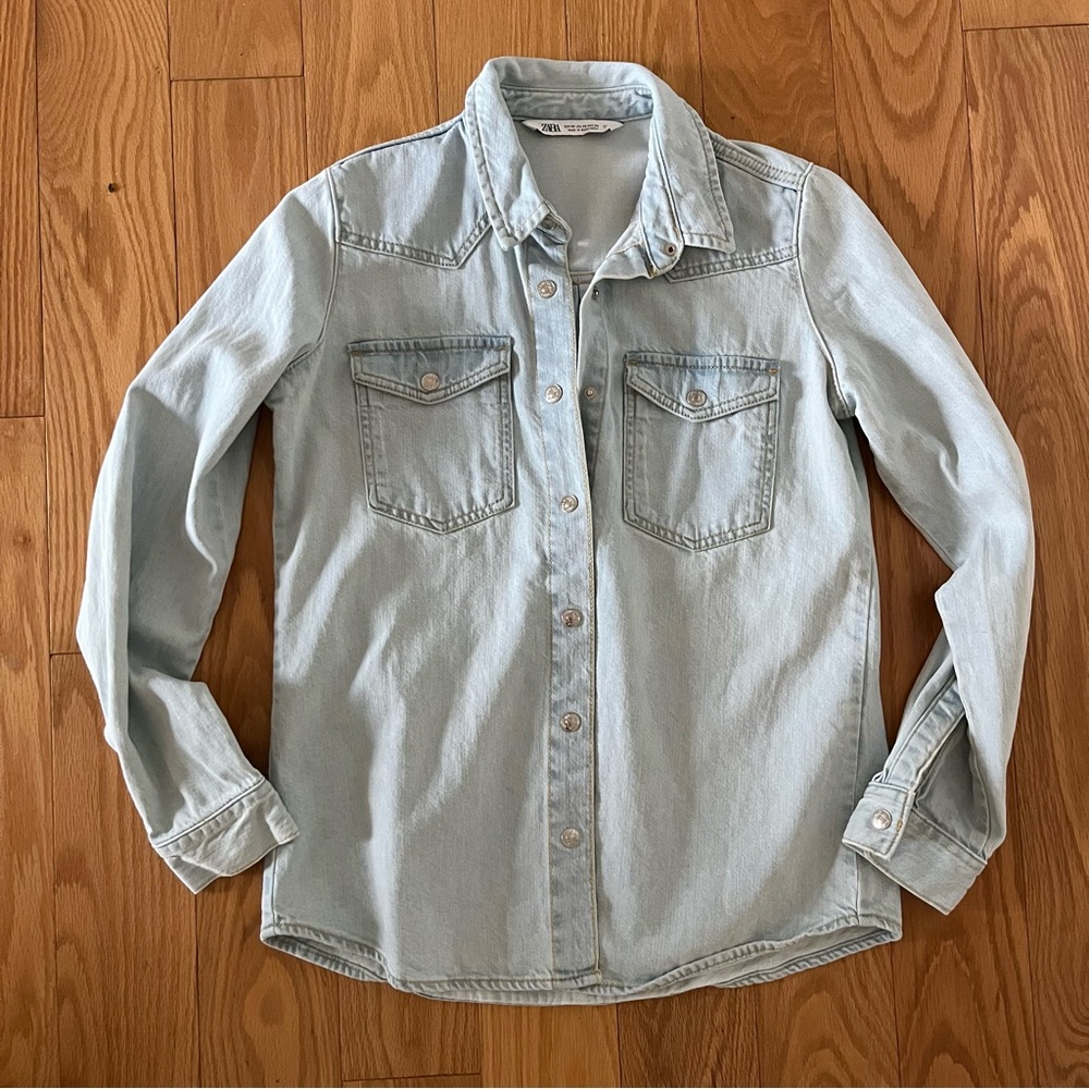 Women's Light Wash Denim Shirt